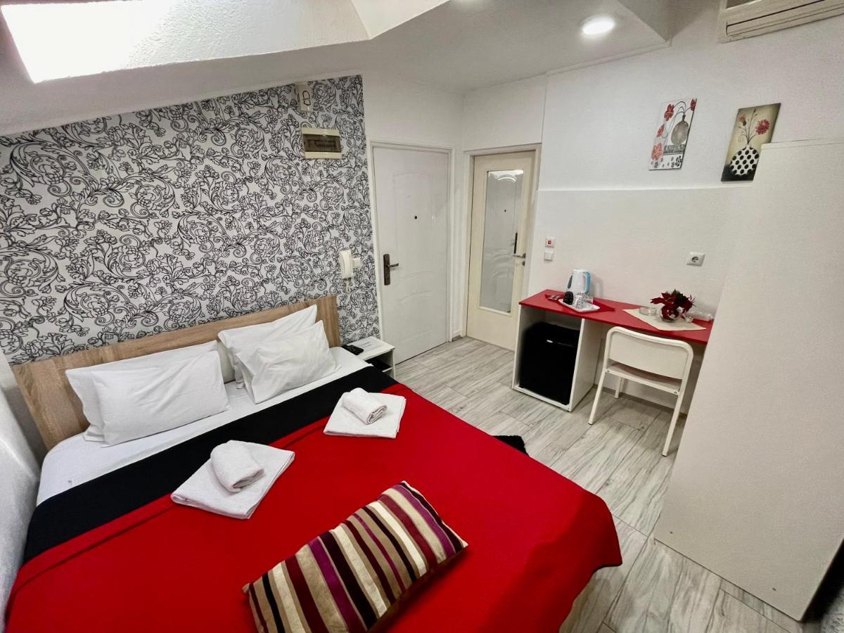Apartmani Aleksandra U Centru Grada Kragujevac Dış mekan fotoğraf