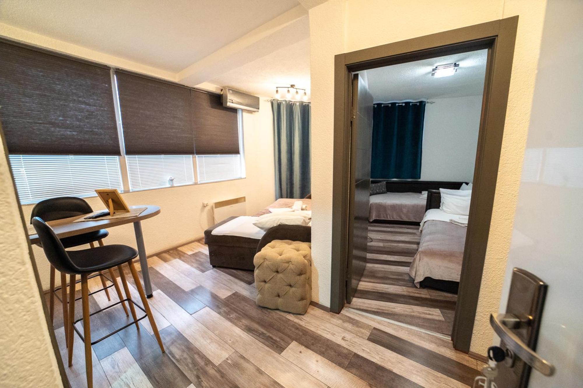 Apartmani Aleksandra U Centru Grada Kragujevac Dış mekan fotoğraf