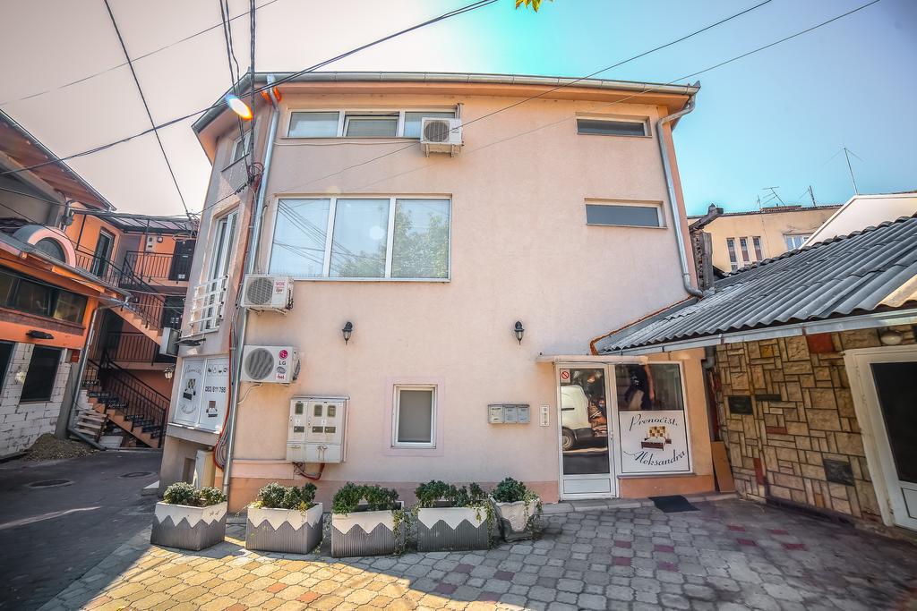 Apartmani Aleksandra U Centru Grada Kragujevac Dış mekan fotoğraf